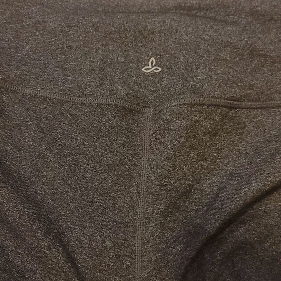 Prana cropped leggings small - Picture 7 of 8